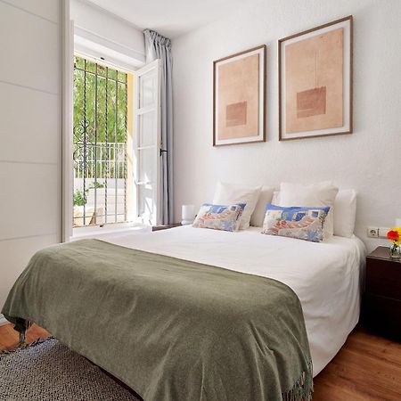 Villa Rosita Suites En Playa De La Malagueta Con Terraza Málaga Kültér fotó
